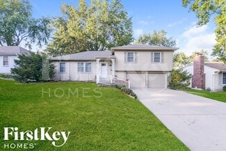 8906 W 93rd St, Overland Park, KS 66212