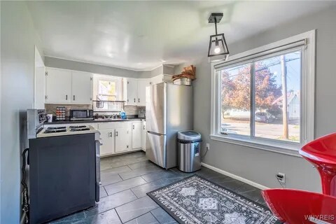 5645 West Ln, Lake View, NY 14085 - photo 3