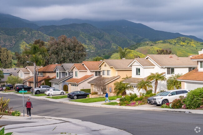 Homes in Lake Forest have a stunning view of the Santa Ana Mountains.