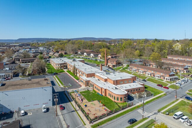 Downey Elementary School is one of 9 elementary schools in the Harrisburg City School District.