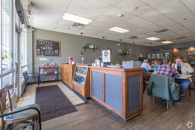 Noble Restaurant serves fresh, scratch-made meals to Chateau Hills.