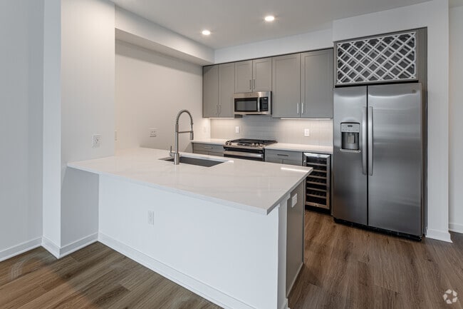 Stonehill at West Orange, West Orange, NJ 07052 - photo 4