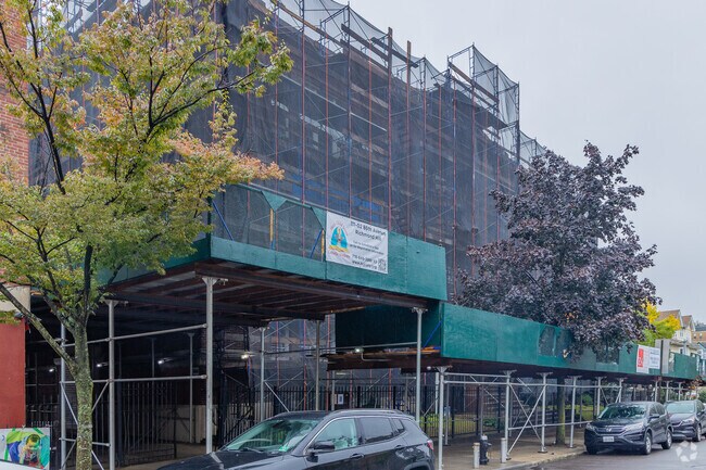 Holy Child Jesus School is a private school located in Richmond Hills, NY.