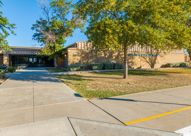 Mesa's Robson Elementary fosters a love of learning in every child.