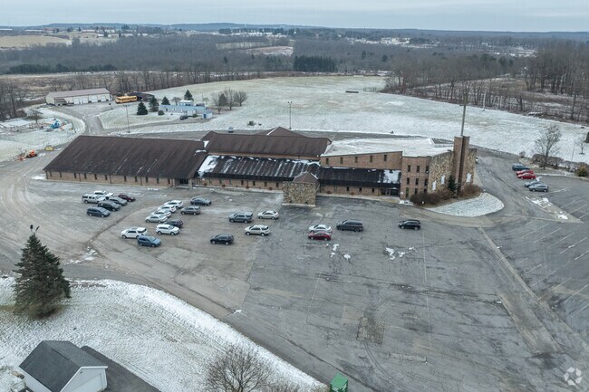 Somerset Christian School is where learning meets excellence.