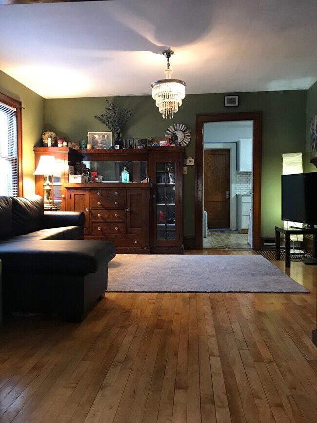 1307 22nd Ave NE unit 2, Minneapolis, MN 55418 - photo 3