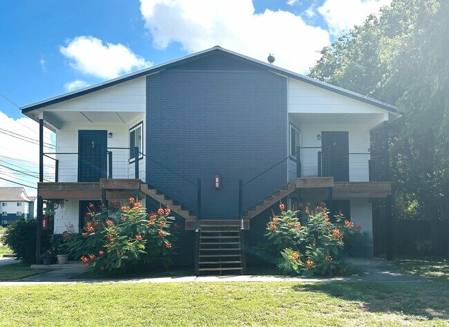 1640 Post Rd unit A, San Marcos, TX 78666 - photo 2