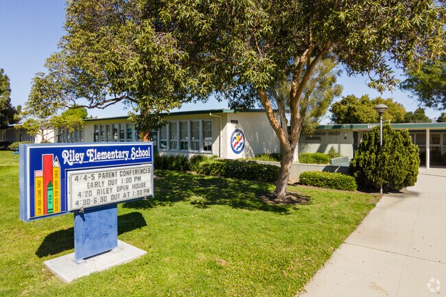 Riley Elementary School in the 
Lakewood neighborhood serves grades K-5.