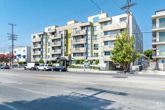 6835 Laurel Canyon Blvd, North Hollywood, CA 91605