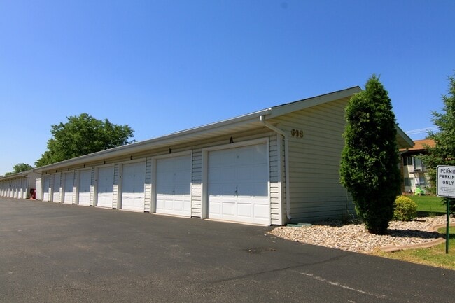 FDL Columns, Fond Du Lac, WI 54935 - photo 4