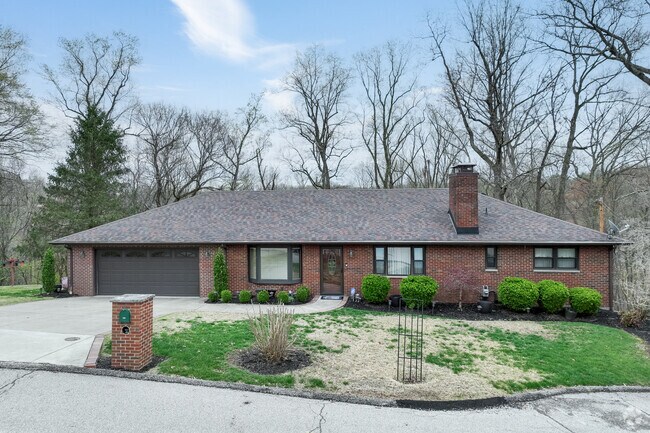 Ranch style houses exude southern charm and timeless appeal in Oakridge-Greenbriar.