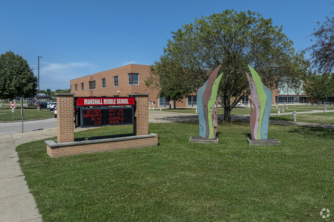 Marshall Middle School in Janesville has approximately 733 students.