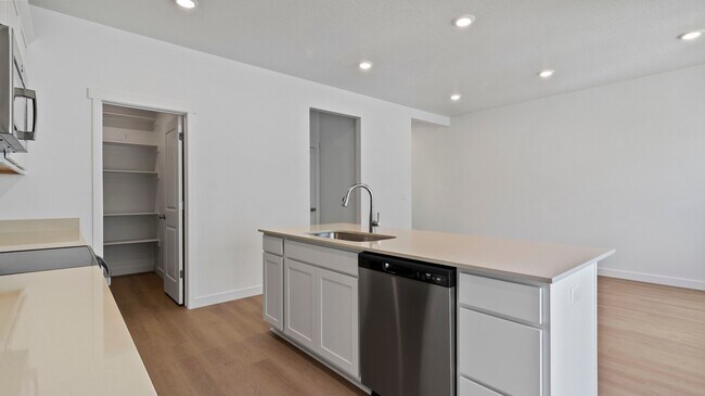 1483 N 1875 W, Layton, UT 84041 - photo 7