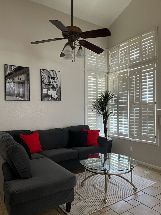 2371 Crowley Way, Las Vegas, NV 89142