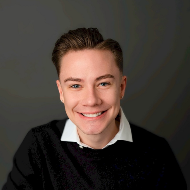 Agent Photo