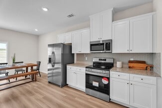 21 WHITEROCK, PHENIX CITY, AL 36869