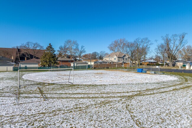 Westchester Primary School has 364 students.