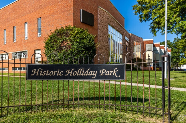 Historic Holliday Park is an urban neighborhood that has a old-city charm.
