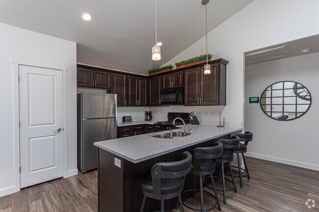 3BR, 3BA - Valley View