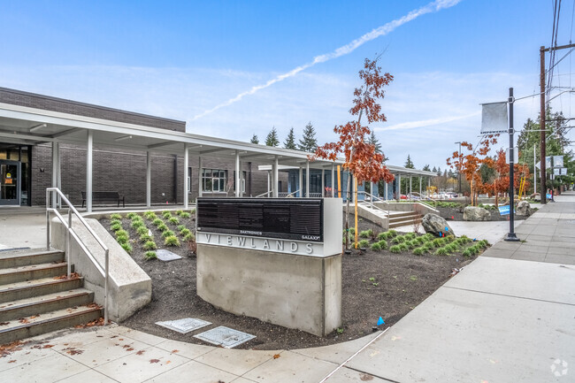 Viewlands Elementary School, Rankings & Reviews - Homes.com