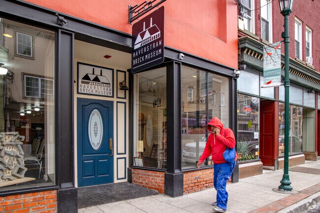 The Haverstraw Brick Museum showcases the town’s rich brickmaking history through exhibits and artifacts.