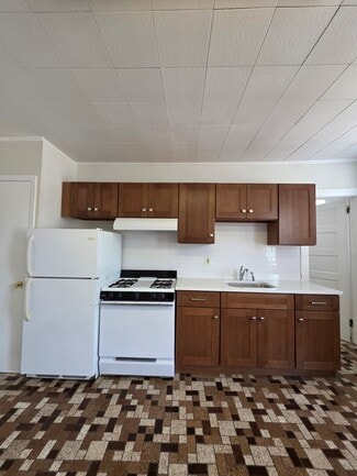 114 Woodbridge Ave, Highland Park, NJ 08904