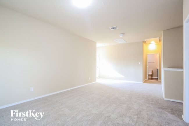 2115 Emerald Edge, San Antonio, TX 78245 - photo 7