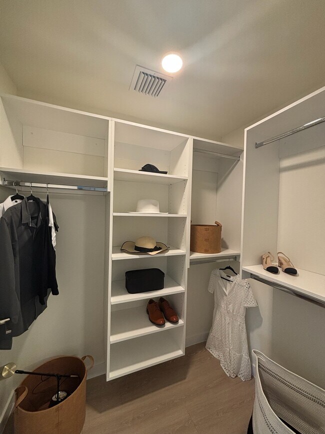 2385 NE 194th St unit D7, Miami, FL 33180 - photo 7