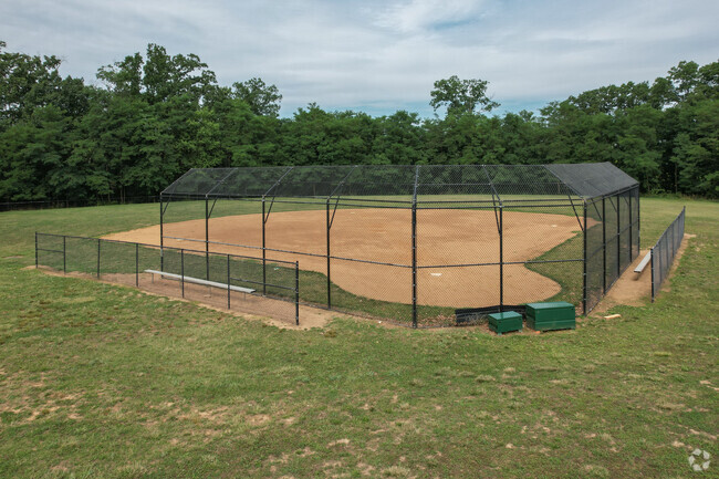 Rosa Lee Carter Elementary School can teach students in playing baseball in Ashburn.