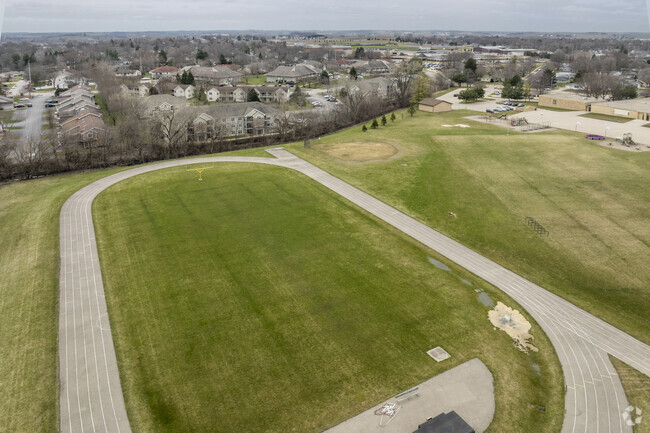 Waunakee Heritage Elementary School has a track and field on its grounds.