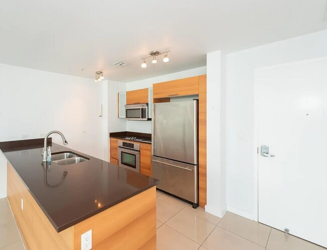 3301 NE 1st Ave unit H1113, Miami, FL 33137 - photo 4