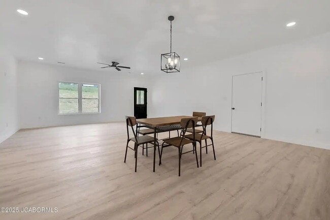 8206 Big Meadows Rd, Jefferson City, MO 65101 - photo 3