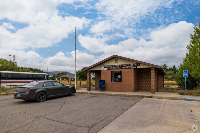 The Jefferson City Post Office serves as a key hub for mail and community interaction.