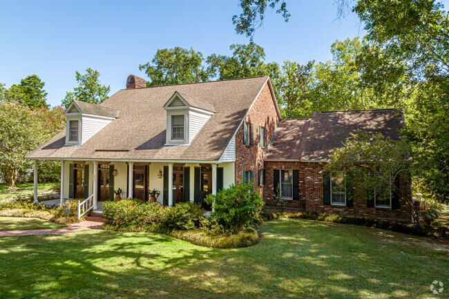 Acadian style homes can be found in Wildwood.
