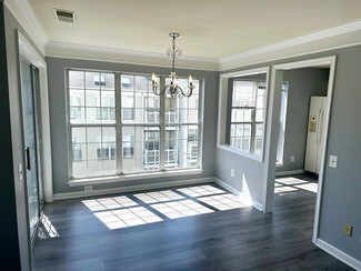 21843 Baldwin Square Unit 302, Sterling, VA 20164