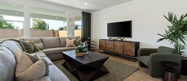 0 Fowler Ave unit 36246398, Fresno, CA 93727 - photo 3