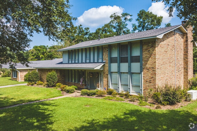 Other homes in Llanfair have a more retro style.
