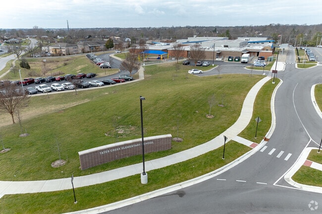 The student population of Tates Creek Elementary School is 611 and the school serves PK-5.