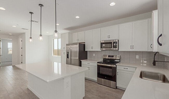 11631 W Green Dr, Youngtown, AZ 85363 - photo 2