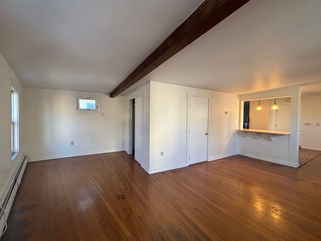 229 Spring St unit 2, Newport, RI 02840 - photo 4