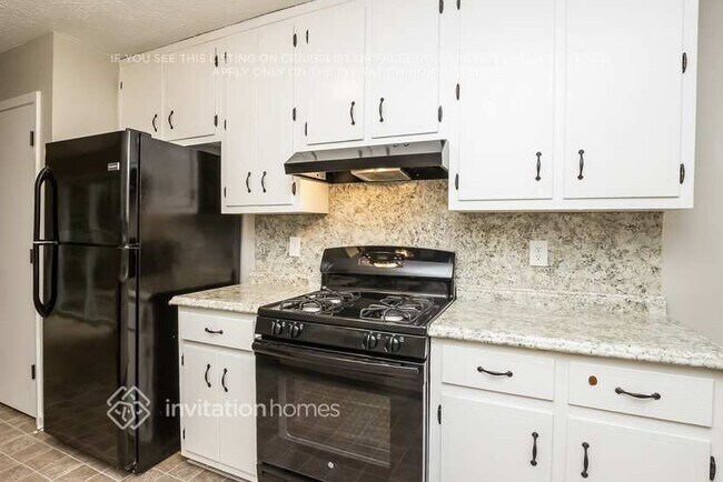 2460 Deerfield Dr NW, Kennesaw, GA 30144 - photo 4