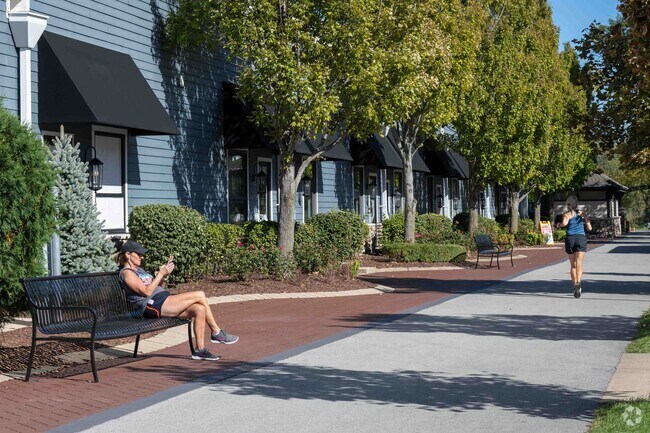 Residents of Lakeview Estates can enjoy a relaxing jog during the day.