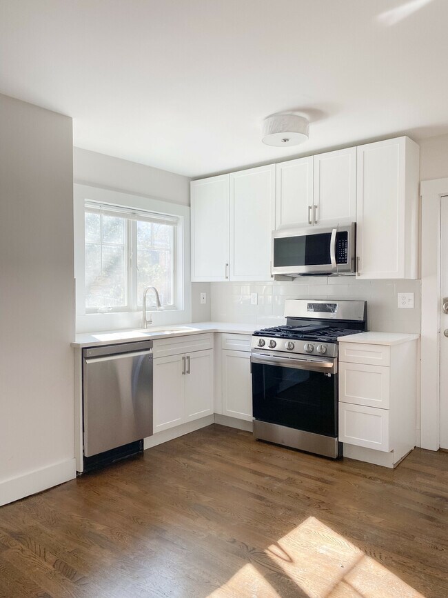 72 Beacon St unit 1, Somerville, MA 02143 - photo 2