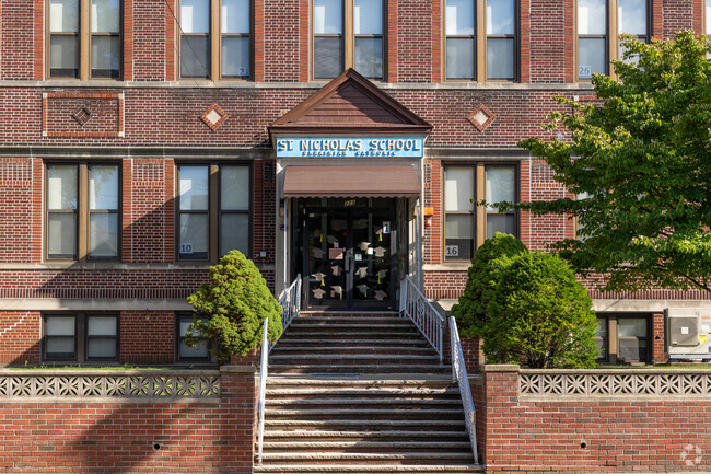 With 17.4% minority enrollment, St. Nicholas Ukrainian Catholic School embraces diversity.