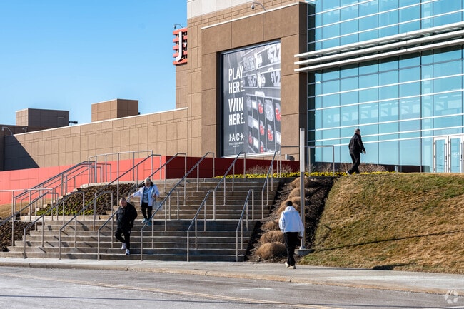 Visitors enjoy horse races at JACK Thistledown Racino.