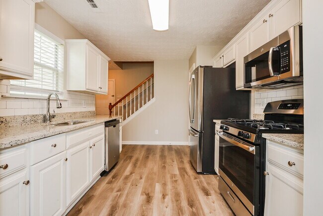 1517 Buckingham Place, Stockbridge, GA 30281 - photo 7