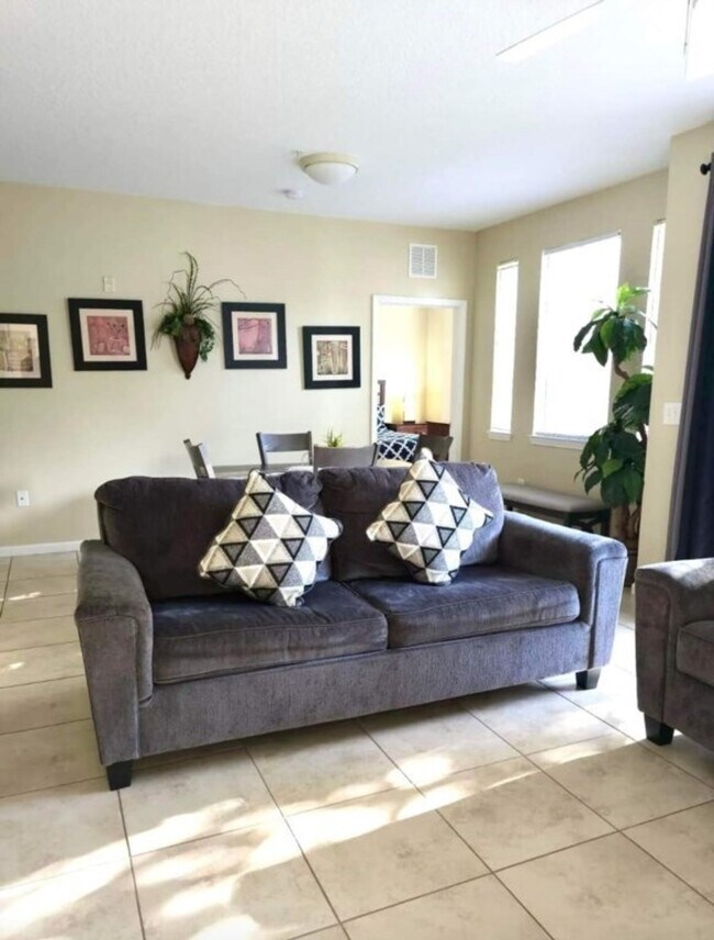 5251 Cane Island Loop unit ID1296913P, Kissimmee, FL 34746 - photo 2