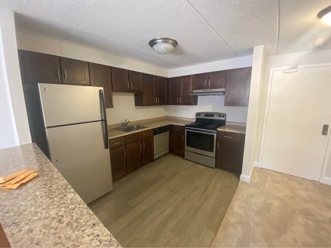 961 Southern Artery unit 1, Quincy, MA 02169 - photo 7