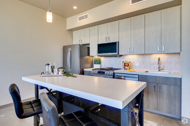 Kitchen - 1BR, 1BA - 664SF