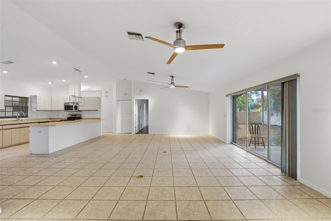 131 2nd Ave E, Palmetto, FL 34221 - photo 3